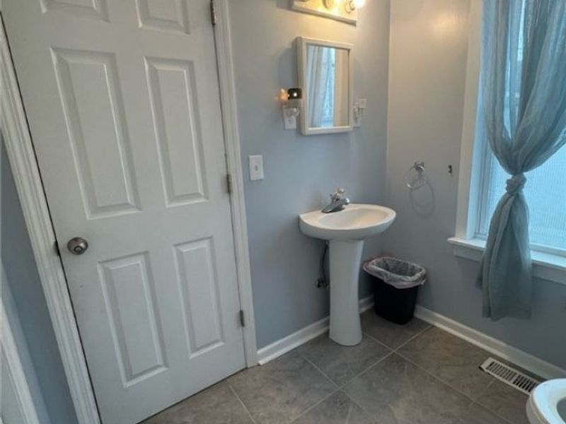 135 Wheeling Avenue, Wellington, OH 44090 Photo 22