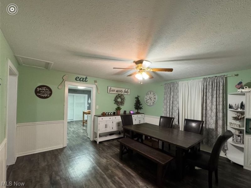 135 Wheeling Avenue, Wellington, OH 44090 Photo 8