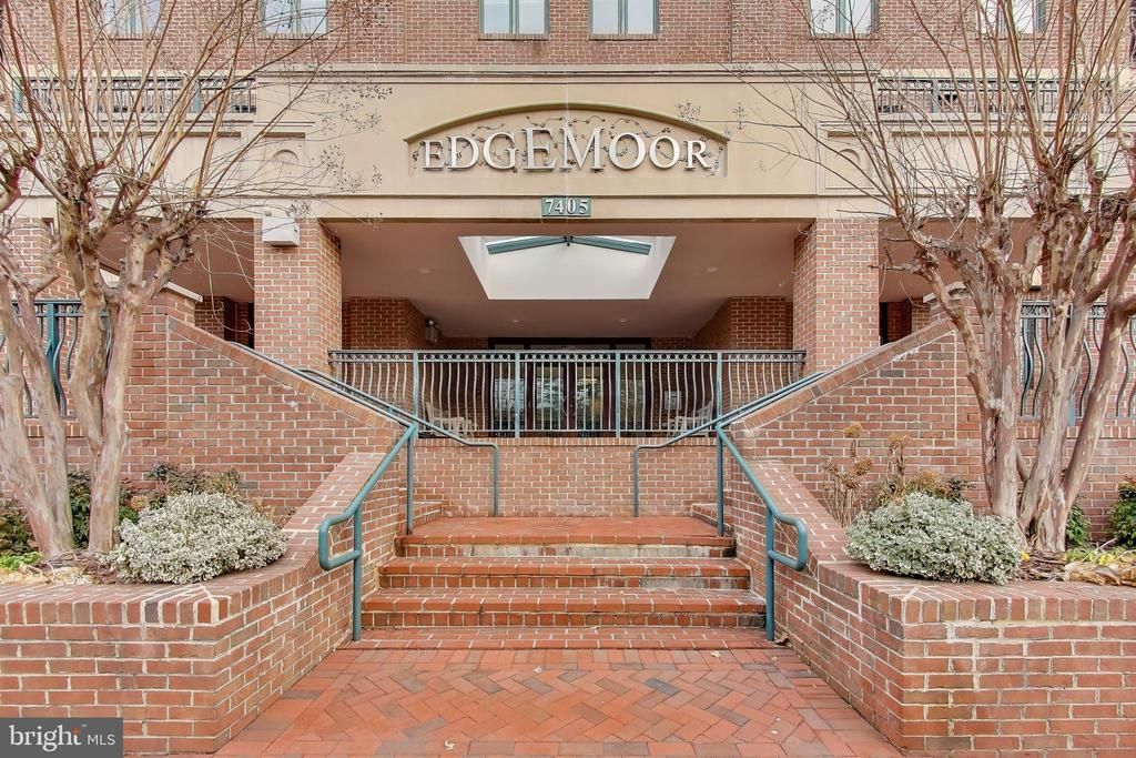 7405 Arlington Road, Unit 202, Bethesda, MD 20814 Main Photo