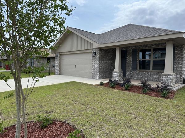 183 Ridgeway Circle, Crestview, FL 32536