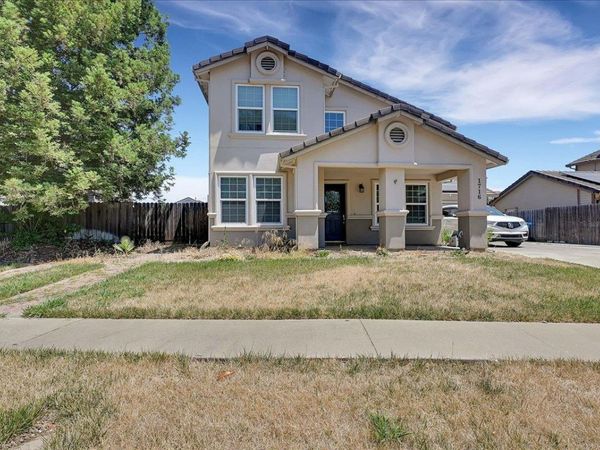 1716 River Run Dr, Marysville, CA 95901
