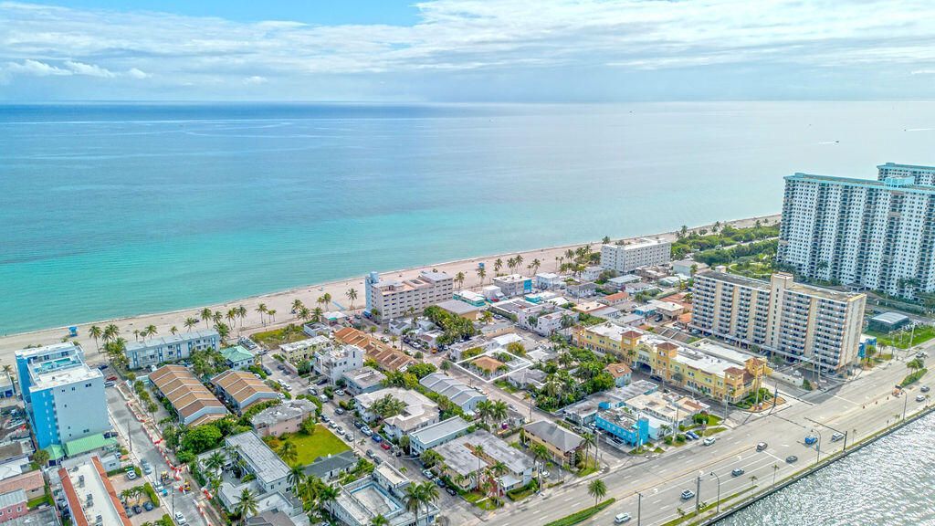 334 Oregon Street, Hollywood, FL 33019 Photo