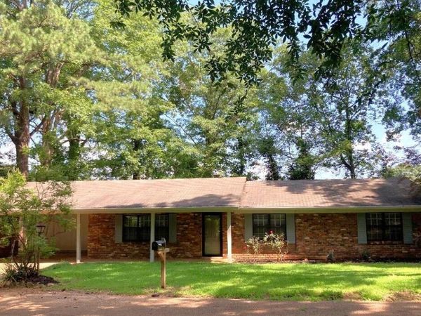 81 AZALEA TRAIL, Columbus, MS 39705