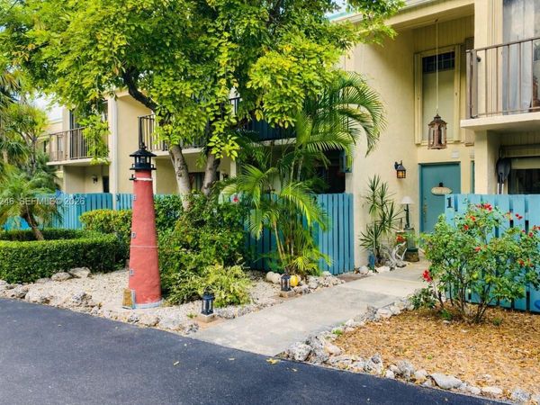 87200 Overseas Hwy, Unit N2, Plantation Key, FL 33036