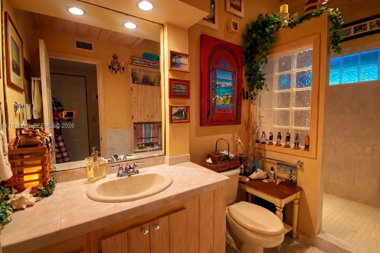 87200 Overseas Hwy, Unit N2, Plantation Key, FL 33036 Photo