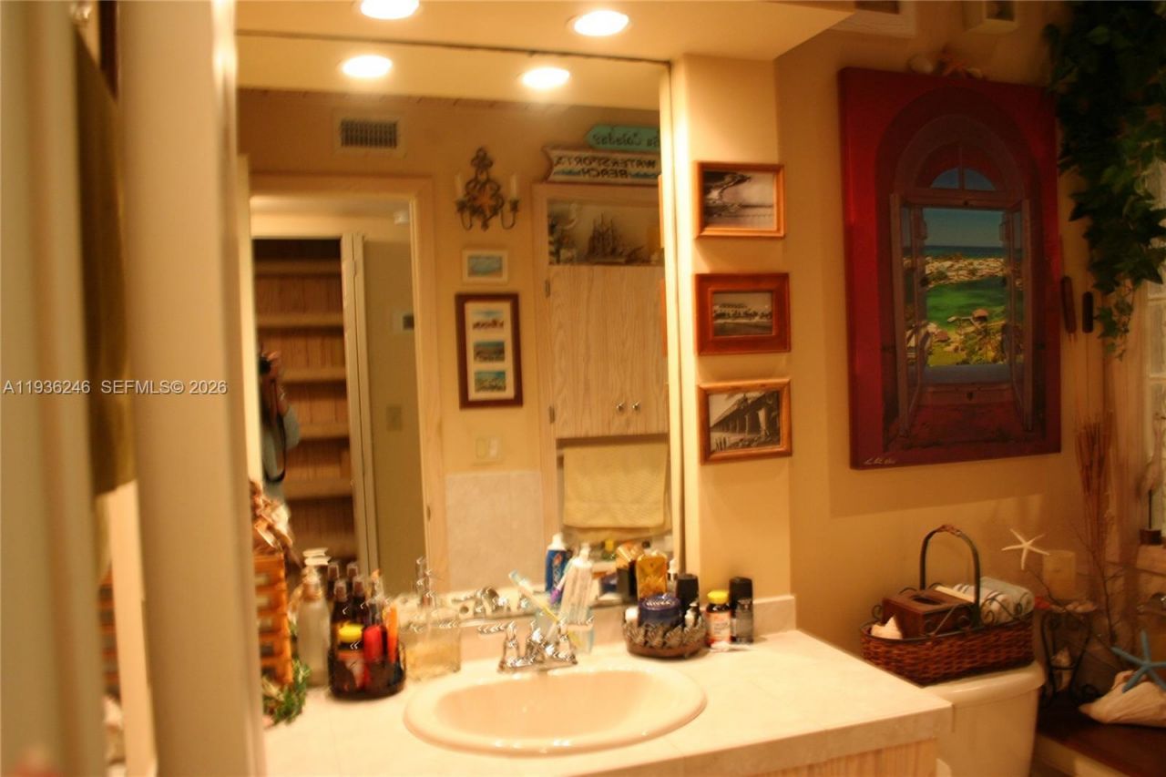 87200 Overseas Hwy, Unit N2, Plantation Key, FL 33036 Photo