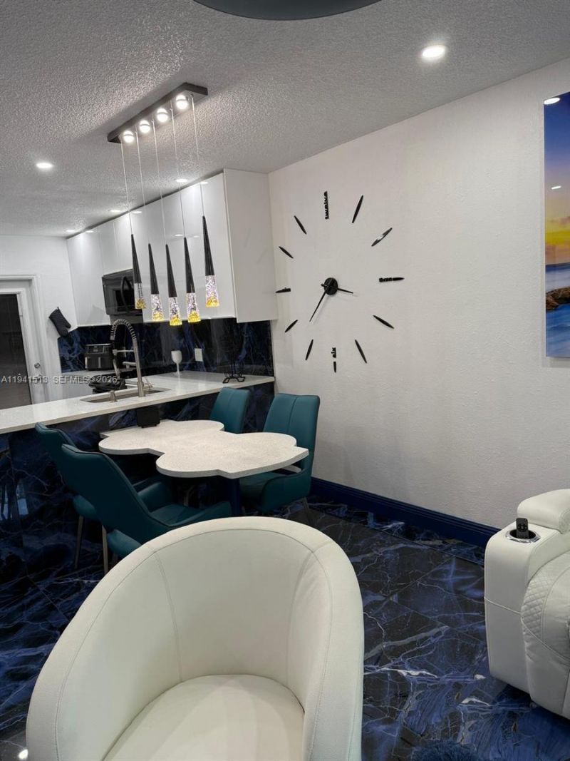 5121 W Oakland Park Blvd, Unit 212, Lauderdale Lakes, FL 33313 Photo