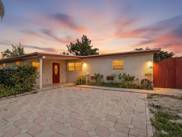 801 N 70th Ave , Hollywood, FL 33024
