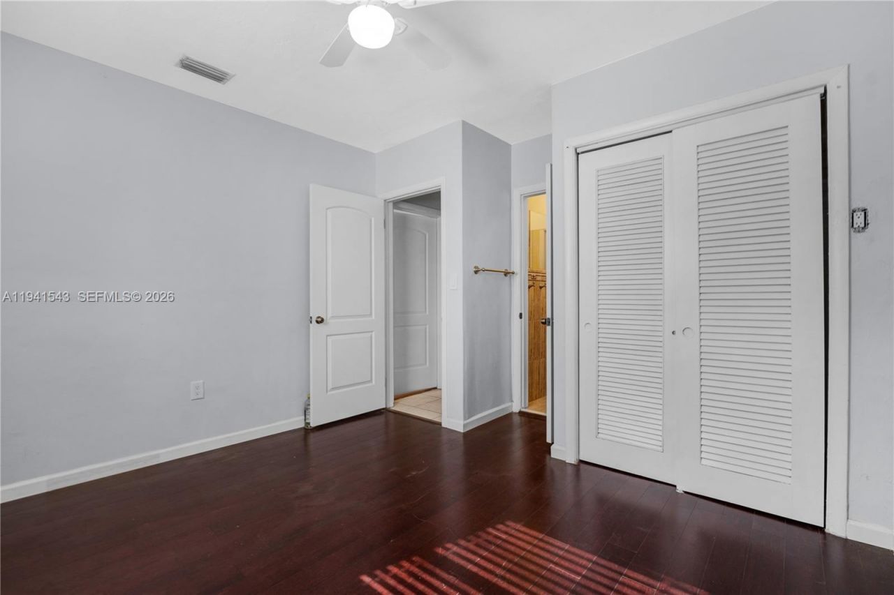 801 N 70th Ave, Hollywood, FL 33024 Photo