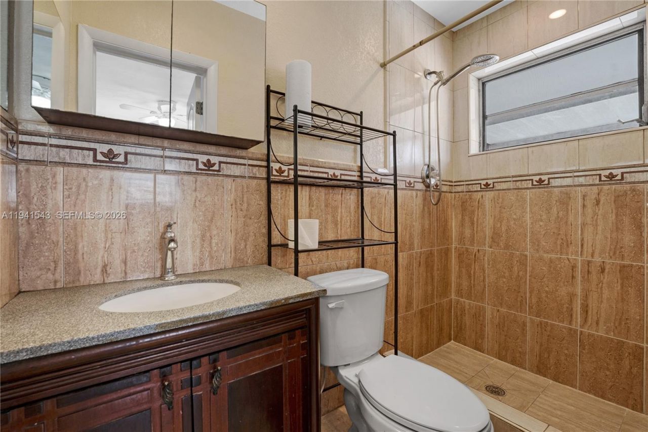 801 N 70th Ave, Hollywood, FL 33024 Photo