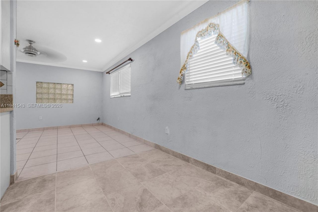 801 N 70th Ave, Hollywood, FL 33024 Photo