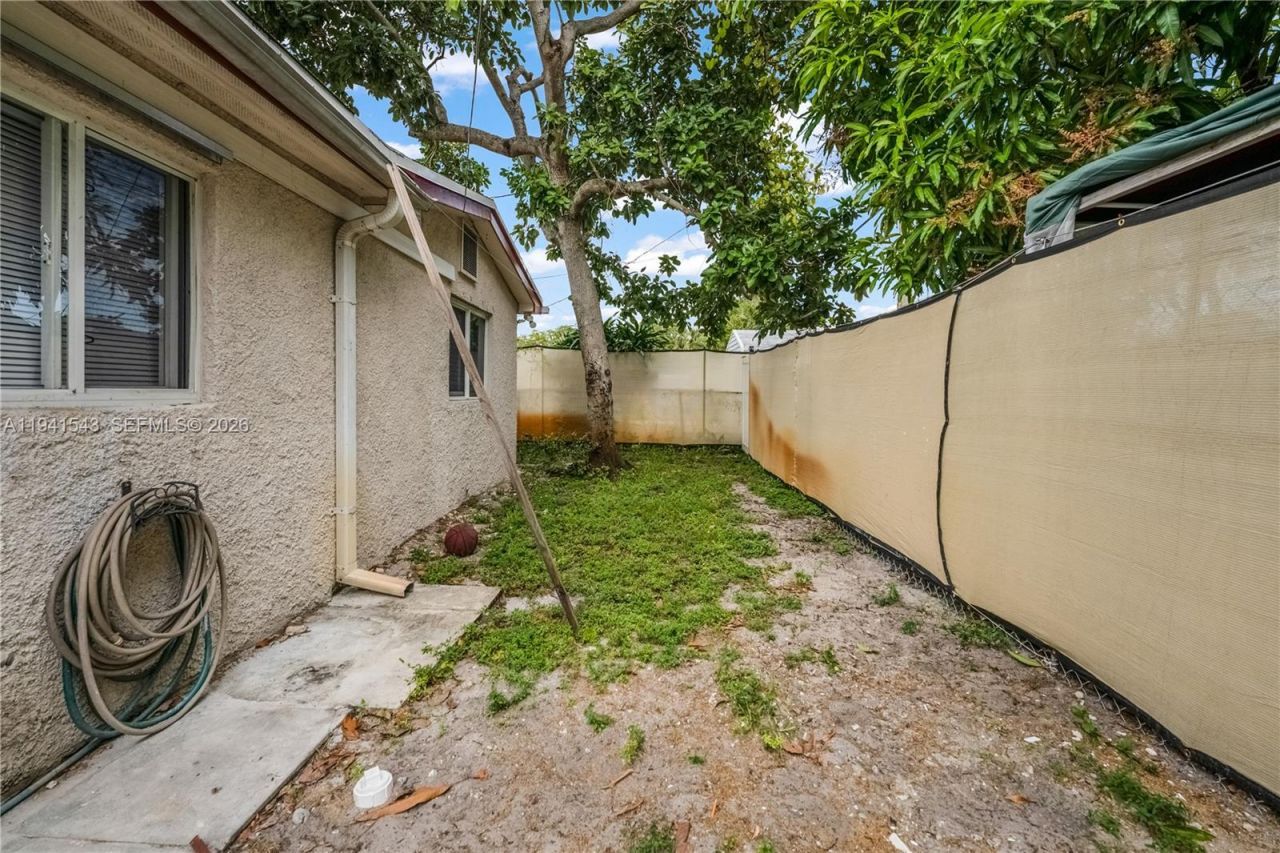 801 N 70th Ave, Hollywood, FL 33024 Photo