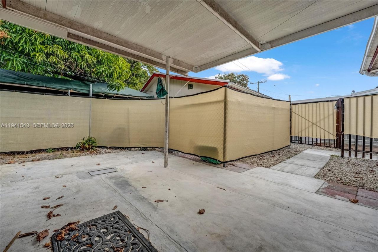 801 N 70th Ave, Hollywood, FL 33024 Photo