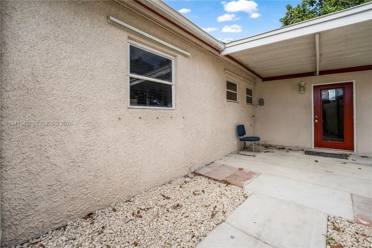 801 N 70th Ave, Hollywood, FL 33024 Photo