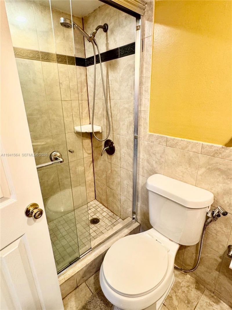 210 172nd St, Unit 129, Sunny Isles Beach, FL 33160 Photo