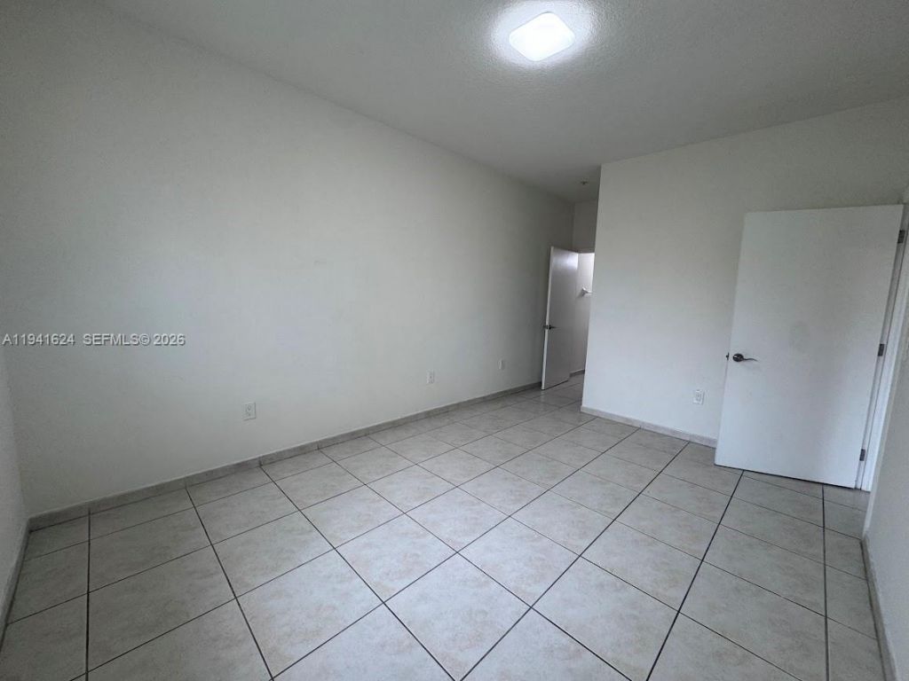 7280 NW 114th Ave, Unit 304-8, Doral, FL 33178 Photo