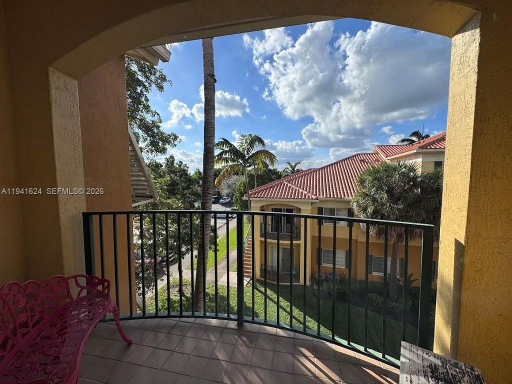 7280 NW 114th Ave, Unit 304-8, Doral, FL 33178 Photo