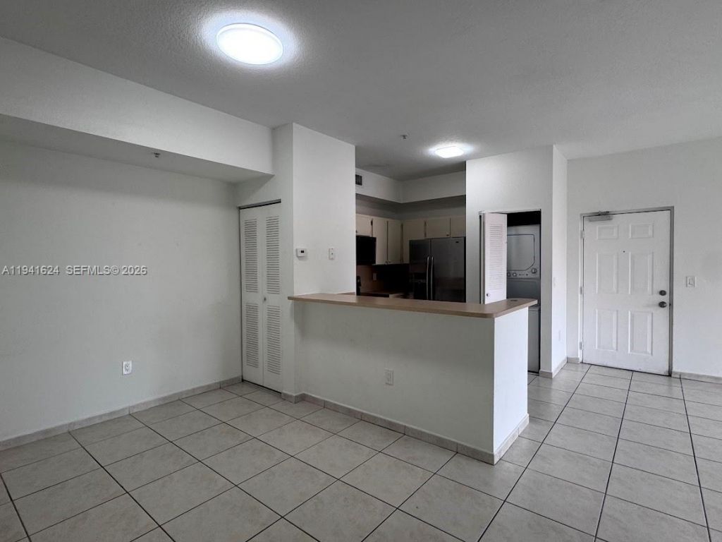 7280 NW 114th Ave, Unit 304-8, Doral, FL 33178 Photo