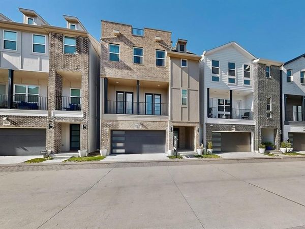 2557 Carmelita Street, Dallas, TX 75212