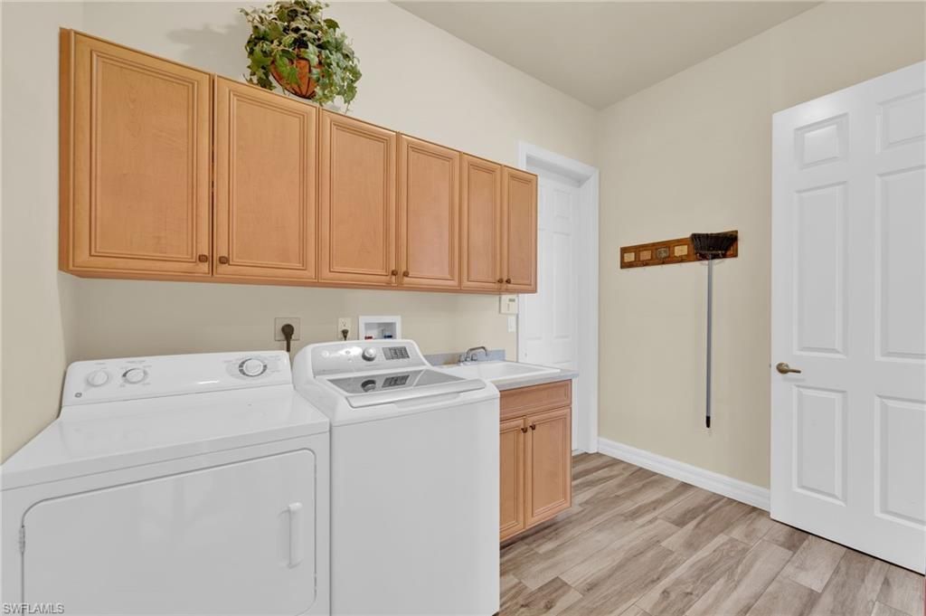 2909 SW 39th St, Cape Coral, FL 33914 Photo