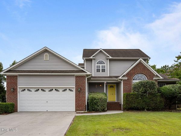 206 Lansing Court, Jacksonville, NC 28540