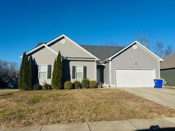 662 Maple Ridge Street , Bowling Green, KY 42101