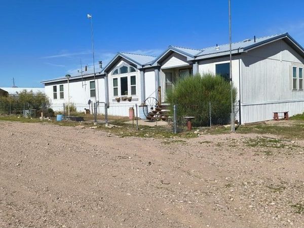 127 N Polvadera Road, Polvadera, NM 87828