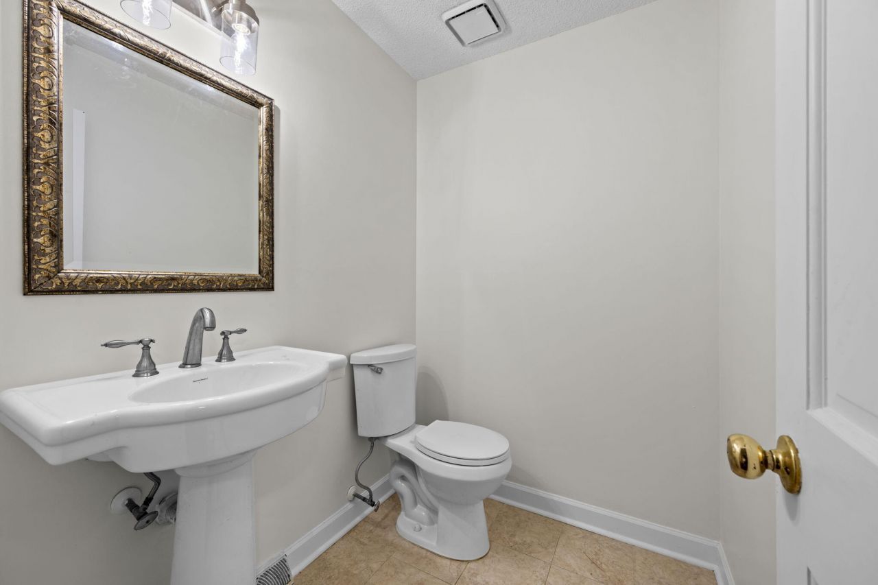 17 Plantation Circle Photo 10