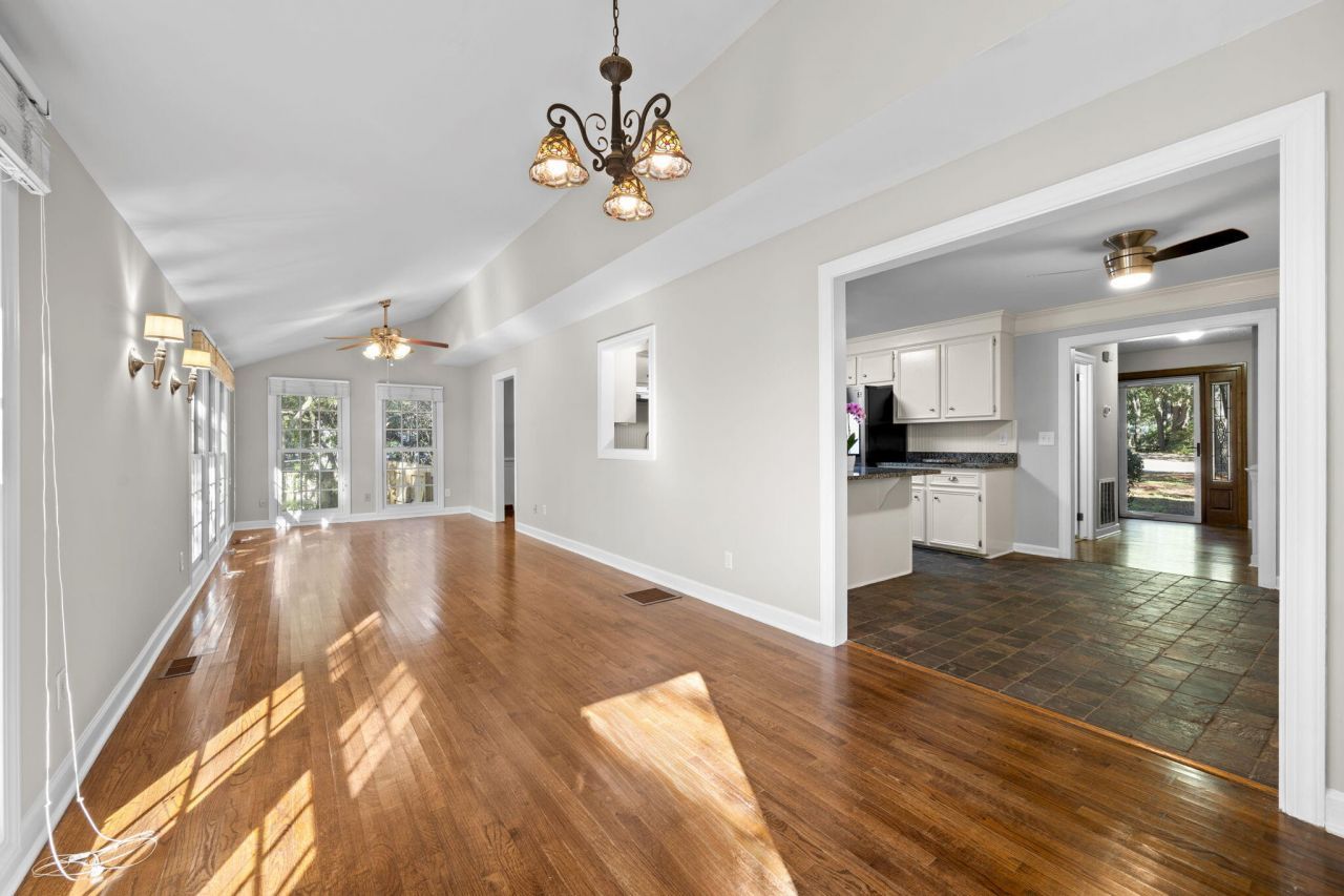 17 Plantation Circle Photo 13