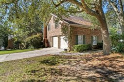 17 Plantation Circle photo 4