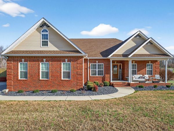 576 Courtney Ann Dr, McMinnville, TN 37110