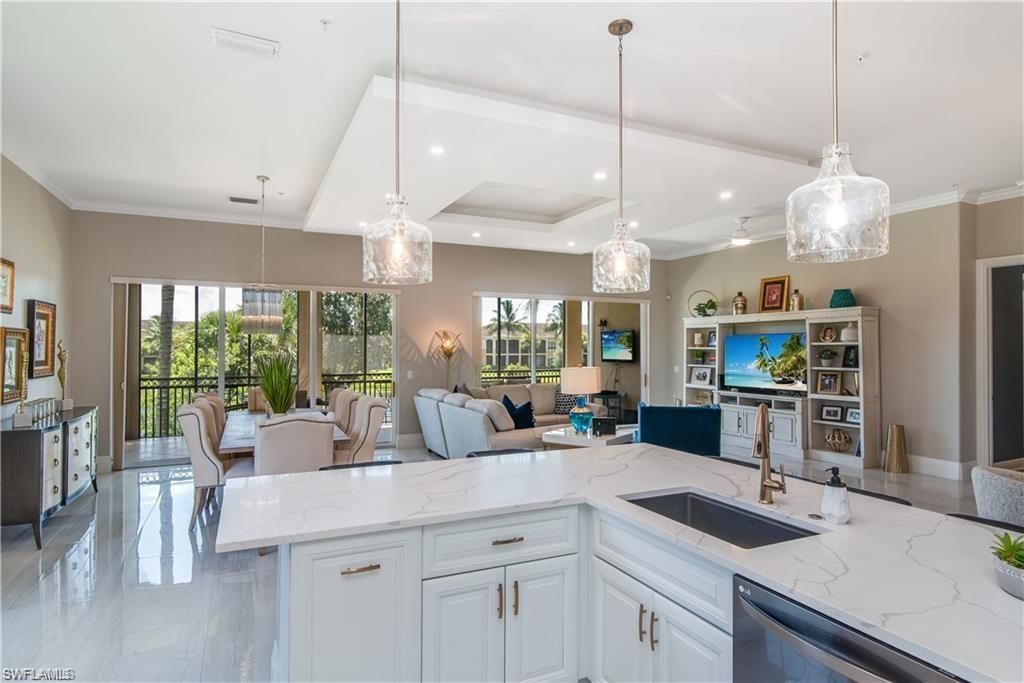 3123 Aviamar Cir, Unit 201, Naples, FL 34114 Photo