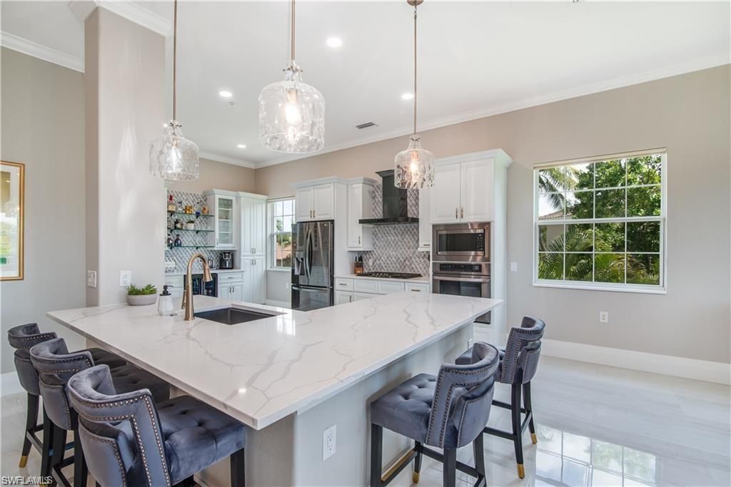 3123 Aviamar Cir, Unit 201, Naples, FL 34114 Photo