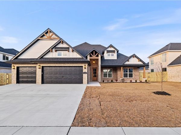 1320 Tiffany Street, Centerton, AR 72719