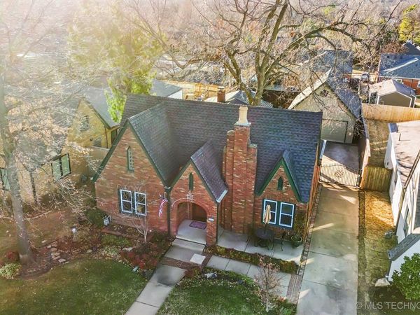 1544 S Columbia Place, Tulsa, OK 74104