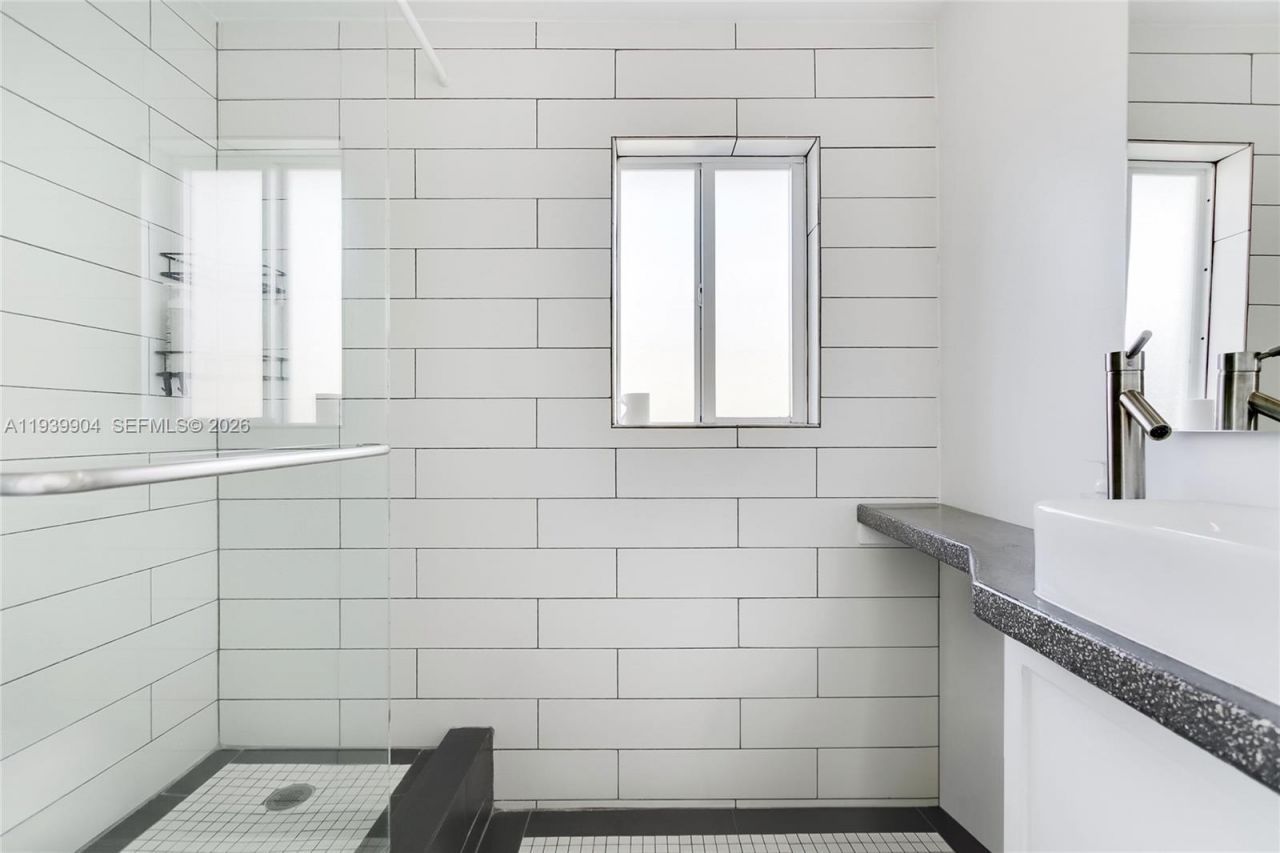 617 SW 5th Ave, Fort Lauderdale, FL 33315 Photo