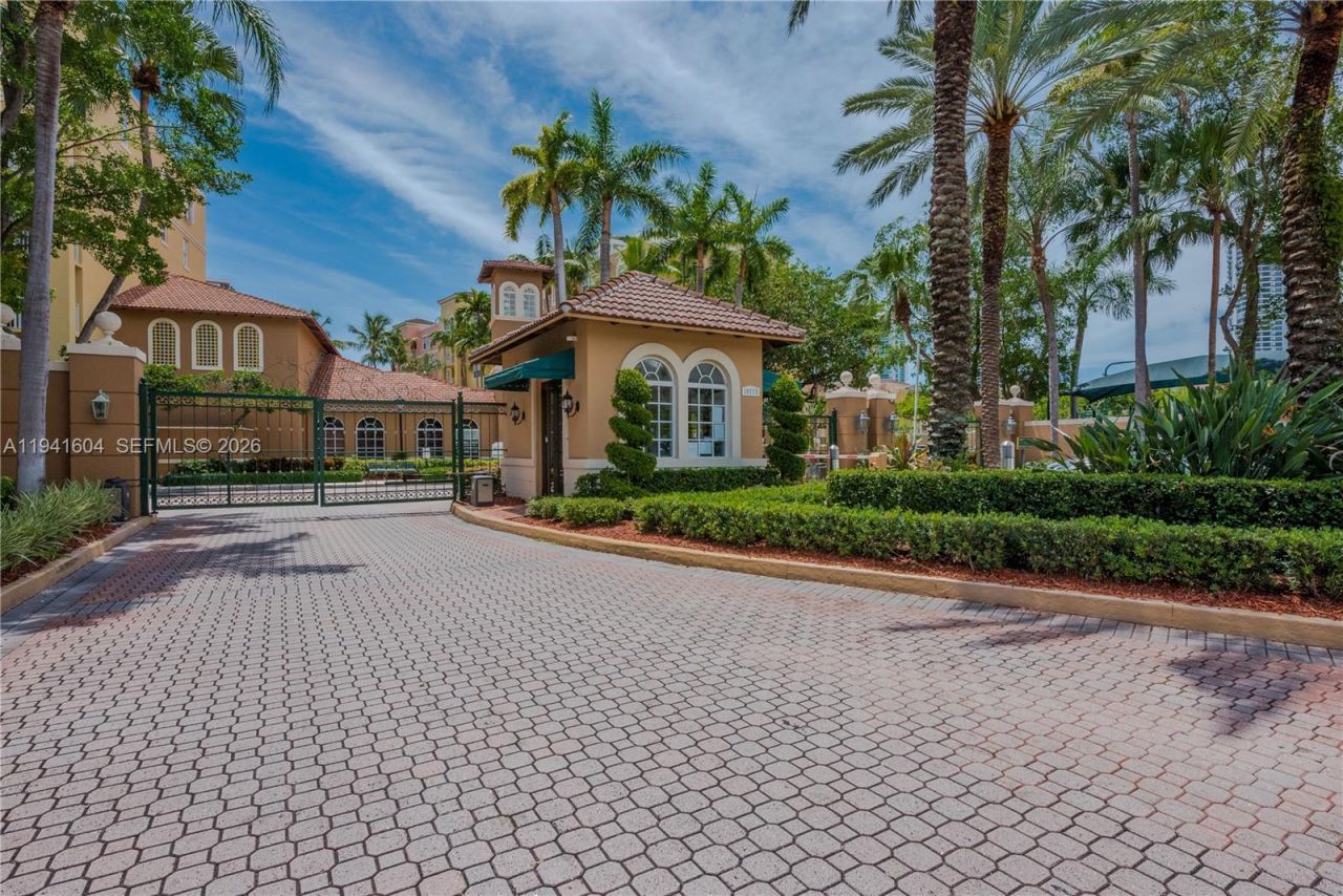 19601 E Country Club Dr, Unit 7104, Aventura, FL 33180 Photo