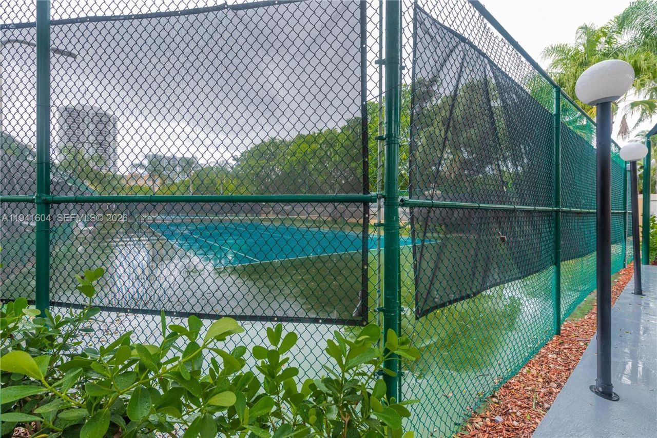 19601 E Country Club Dr, Unit 7104, Aventura, FL 33180 Photo