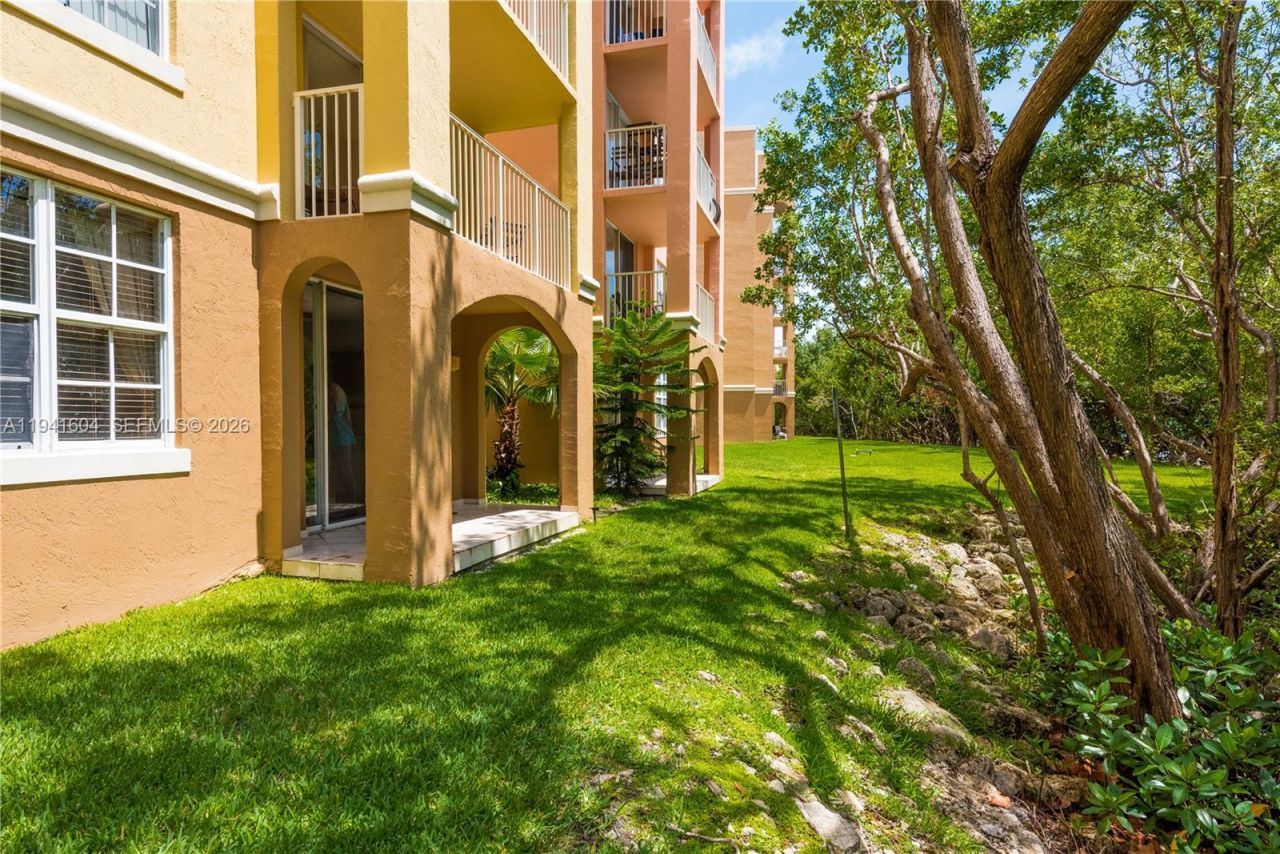 19601 E Country Club Dr, Unit 7104, Aventura, FL 33180 Photo