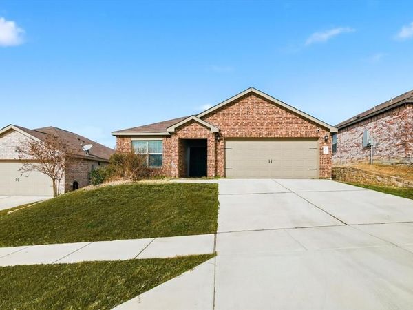 107 Bandana Circle, Newark, TX 76071