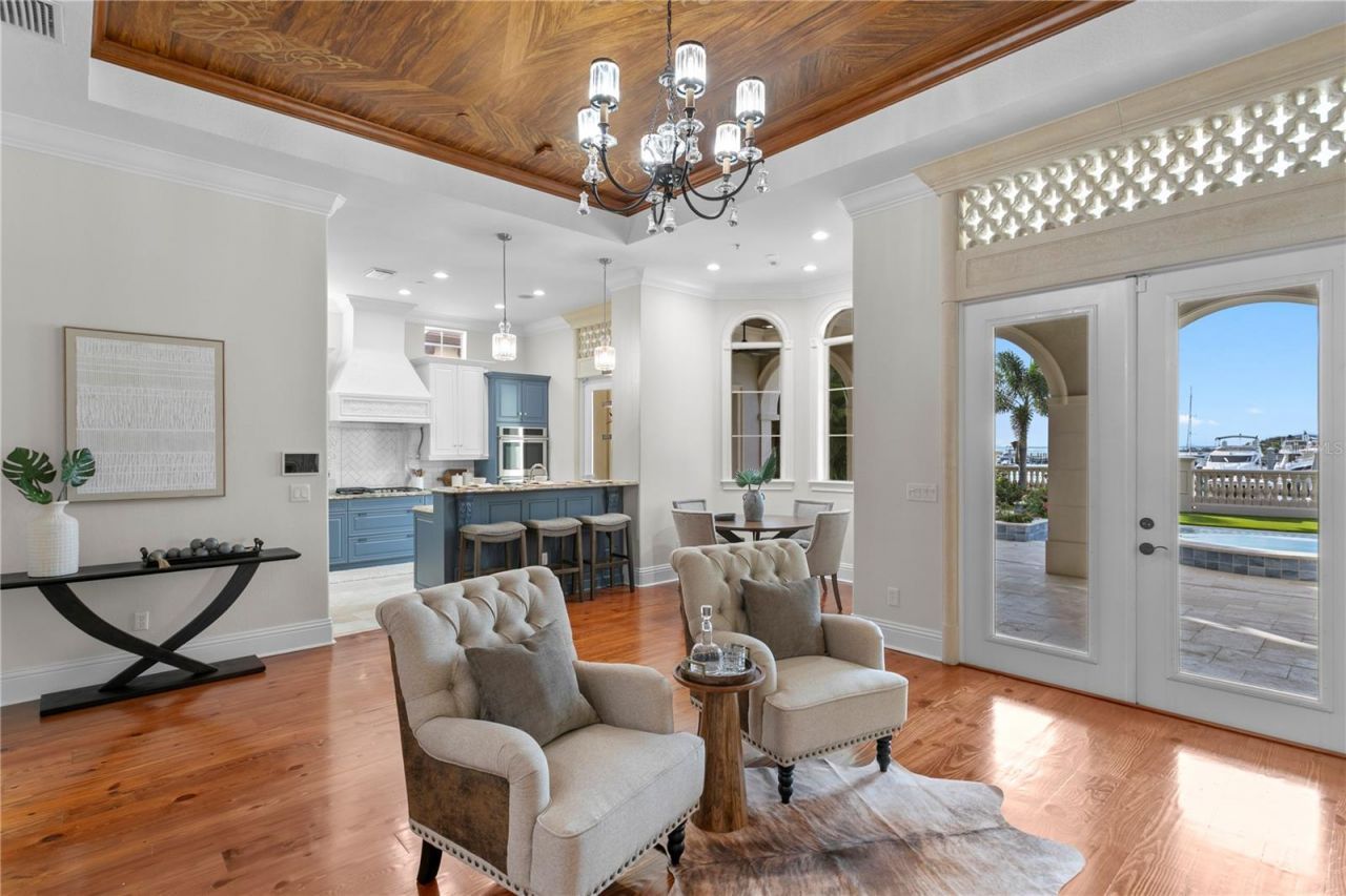 5905 Beacon Shores Street, Tampa, FL 33616 Photo