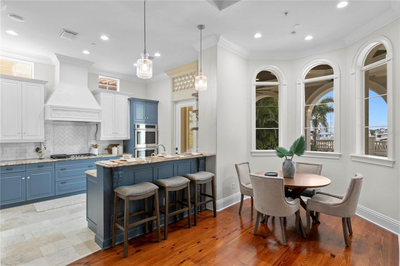 5905 Beacon Shores Street, Tampa, FL 33616 Photo