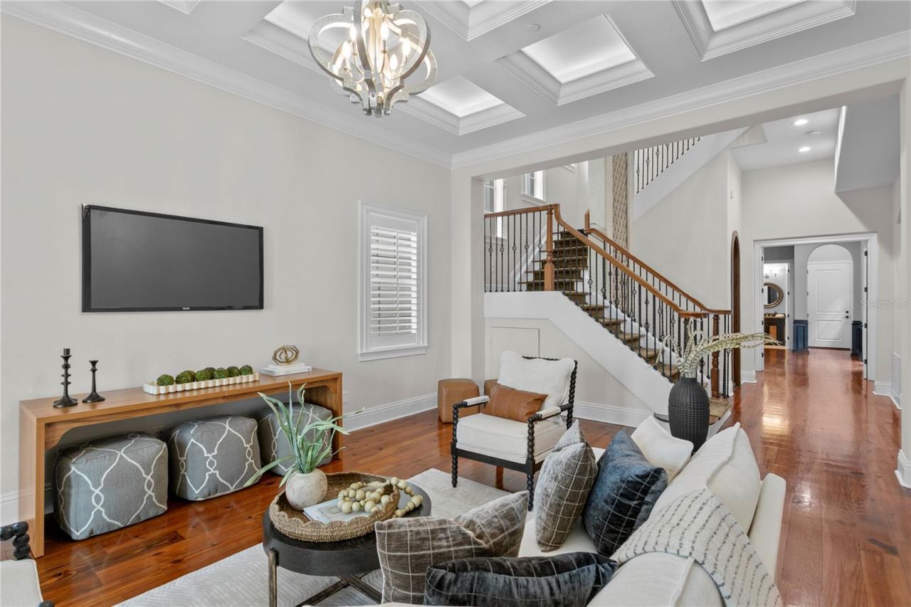 5905 Beacon Shores Street, Tampa, FL 33616 Photo