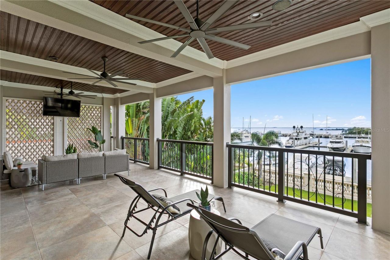 5905 Beacon Shores Street, Tampa, FL 33616 Photo