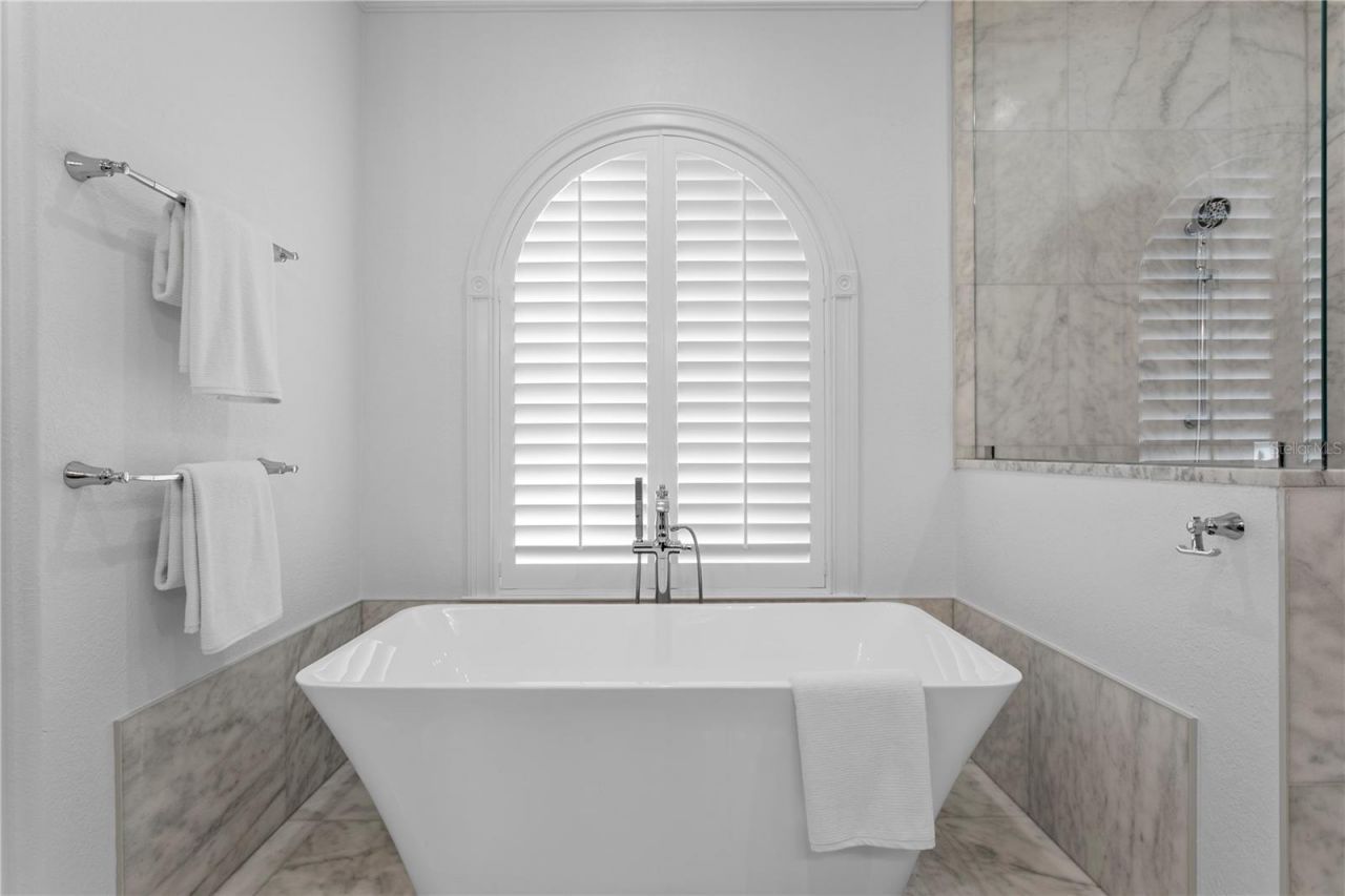 5905 Beacon Shores Street, Tampa, FL 33616 Photo