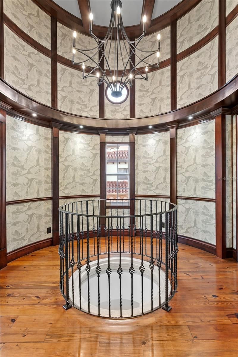 5905 Beacon Shores Street, Tampa, FL 33616 Photo