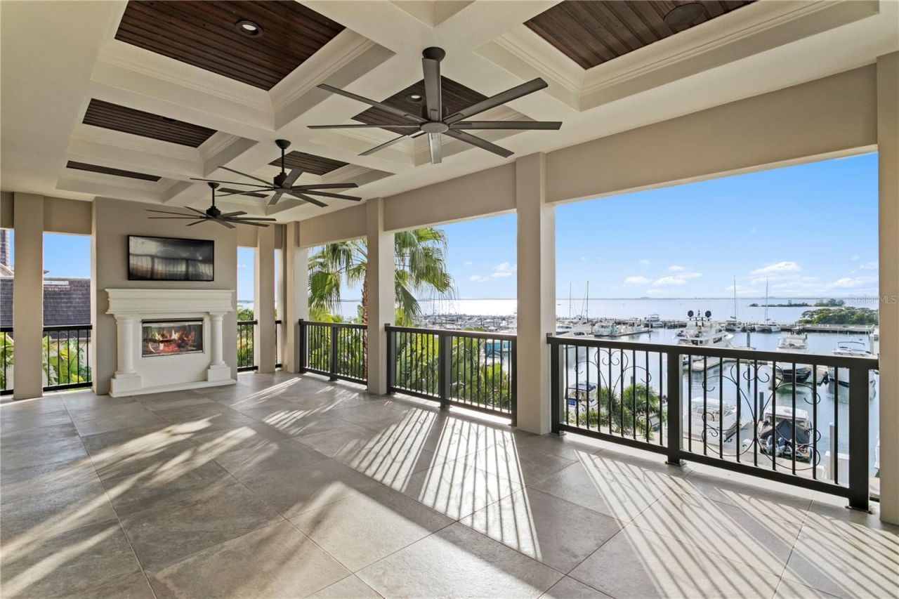 5905 Beacon Shores Street, Tampa, FL 33616 Photo