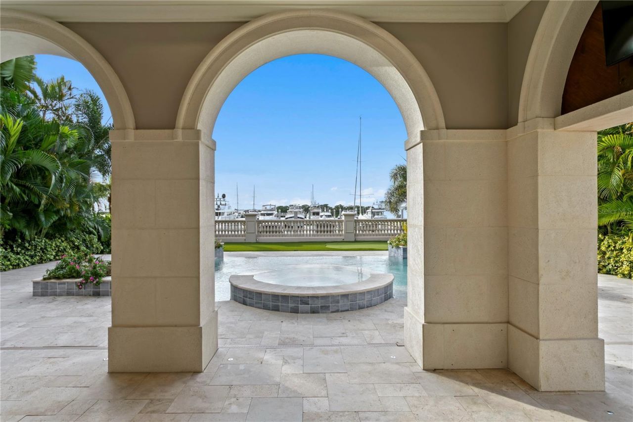 5905 Beacon Shores Street, Tampa, FL 33616 Photo