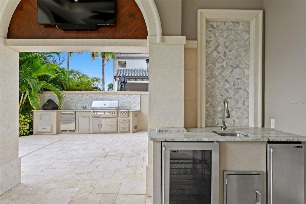 5905 Beacon Shores Street, Tampa, FL 33616 Photo