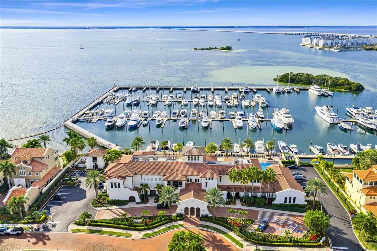 5905 Beacon Shores Street, Tampa, FL 33616 Photo